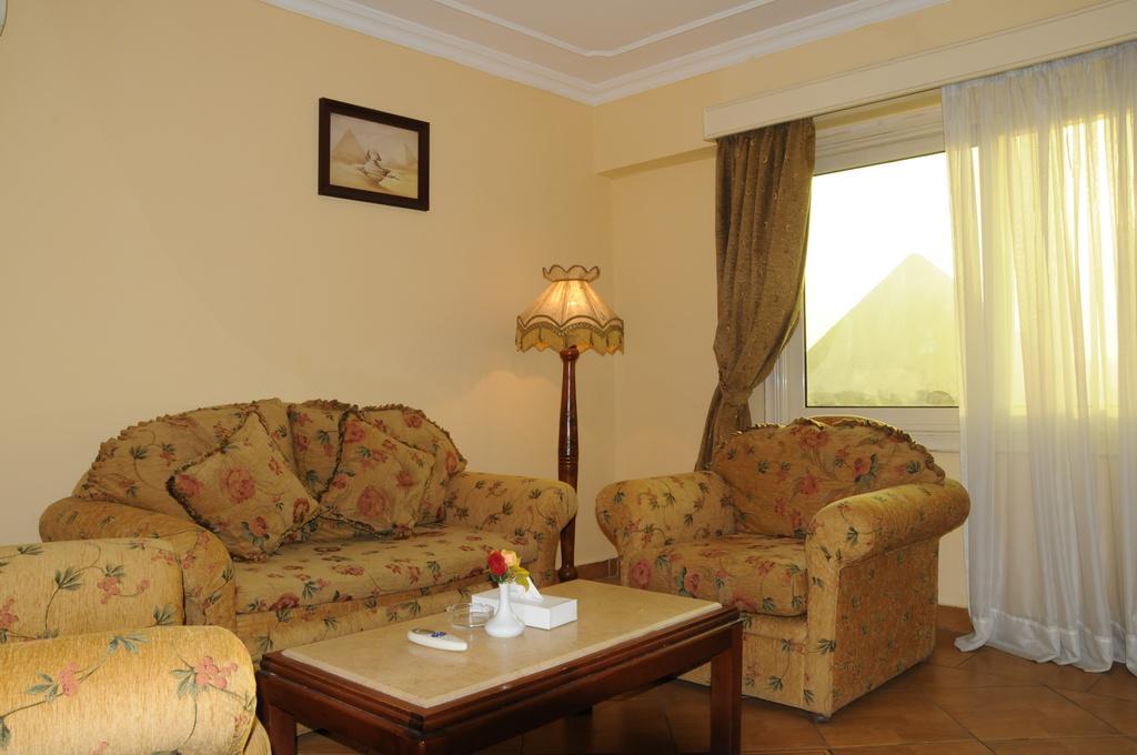 Tiba Pyramids Hotel Giza Стая снимка